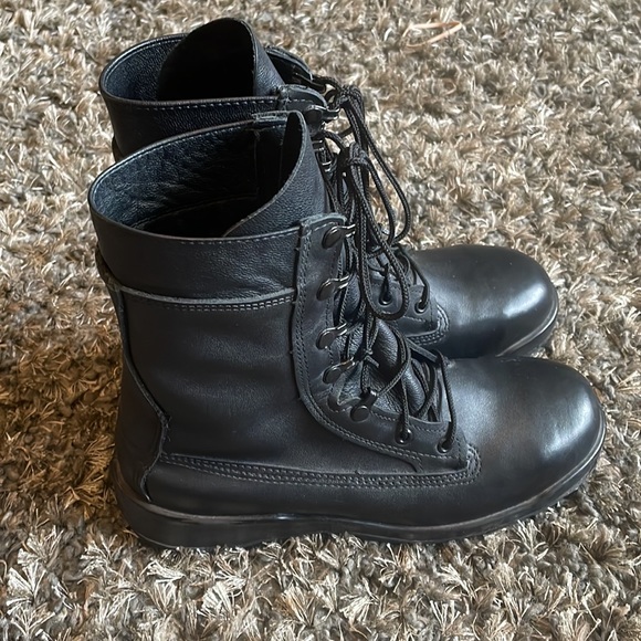 Belleville Military Steel Toe Leather Boots Vibram sole Mens 8.5M - Picture 2 of 9